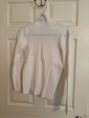 Talbots White Ribbed Turtleneck Sweater